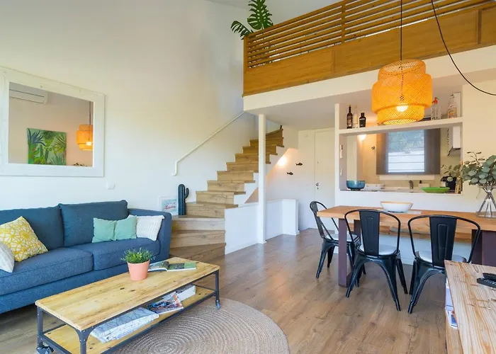 Stylish Sa Riera Apartment Begur