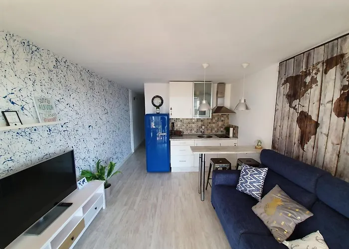 Romantic Apartment With Sea Views In Castell-Platja d’Aro