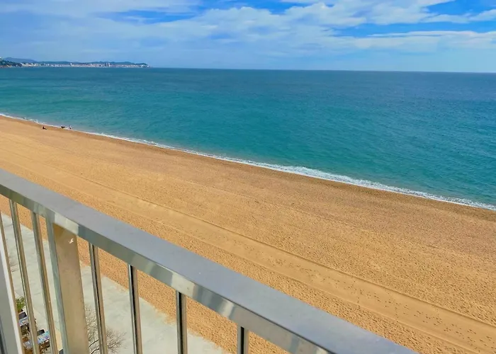 Boutique Cozy Loft Over The Beach In Castell-Platja d’Aro