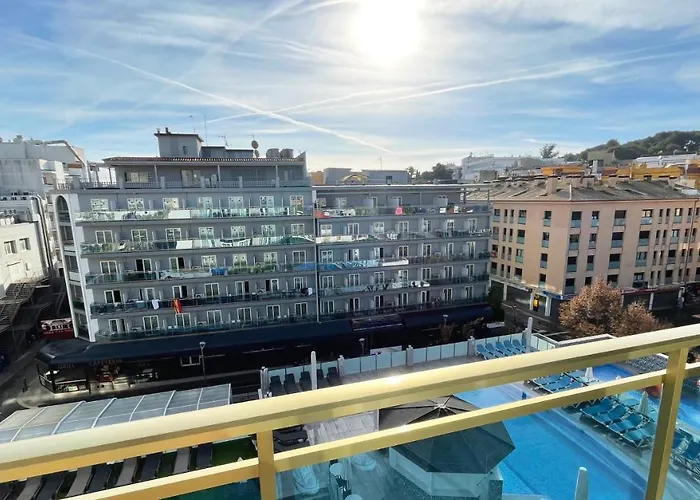 Hoteles cerca de Dona Marinera