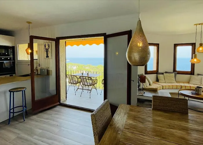Apartment With A Breathtaking View Calella De Palafrugell