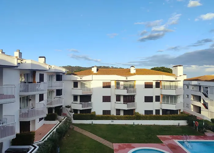 Haustierfreundliches Calella - La Pineda Walking Distance To Beach W Swimming Pool & Parking Calella De Palafrugell
