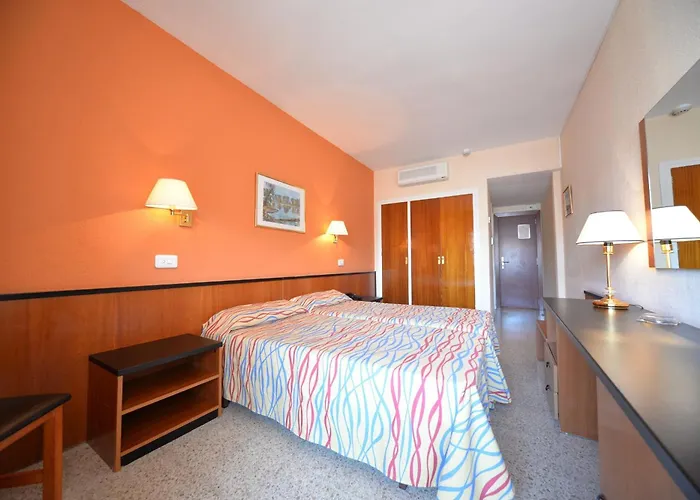 Lloret de Mar hotels near Water World Lloret