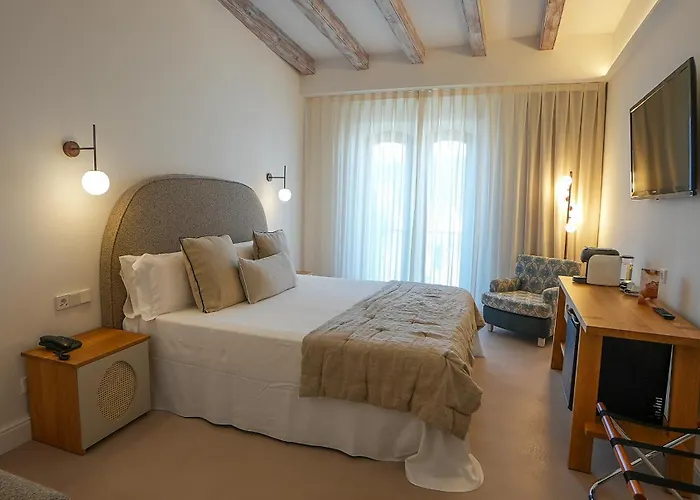 Hotels in El Port De La Selva