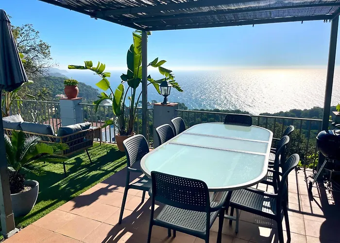 Boutique La Casa Blue , Mediterranean Boutique-Villa In Santa Cristina Beach Blanes