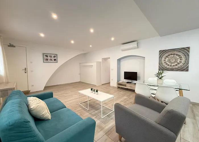 Agi Cosconilles Centro Apartment Roses