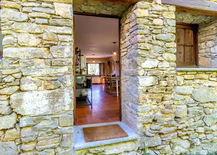 Villa M de Puigsec - Mas rural al Ripollès Girona