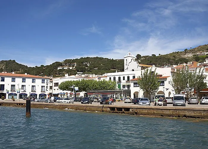 El Port De La Selva Hotels