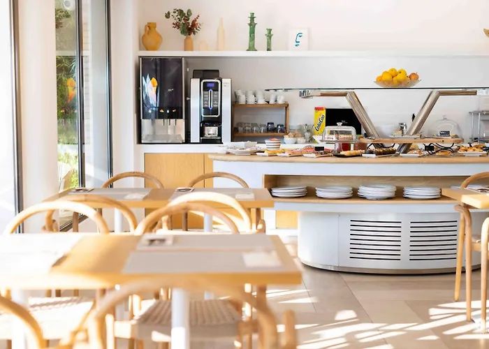 Hotel Port Salins By Pierre & Vacances Empuriabrava