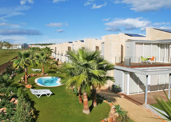 Boutique L' Escala Resort