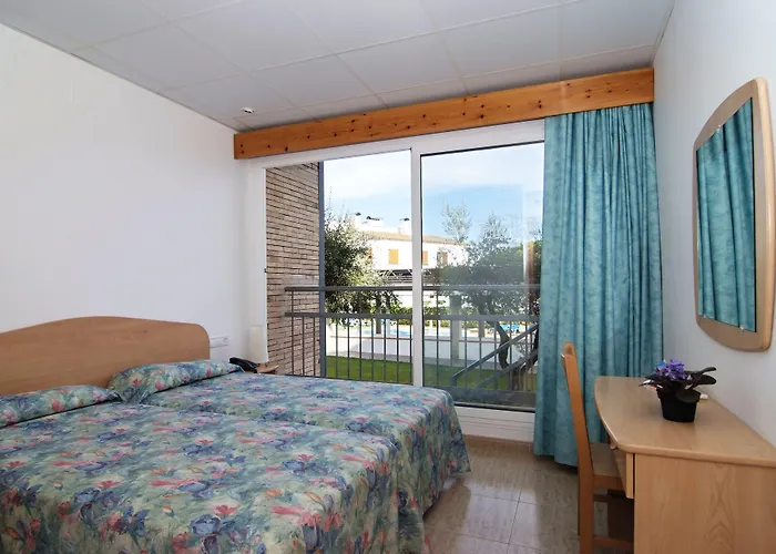 Hotel Port-Bo Calella De Palafrugell admite animales