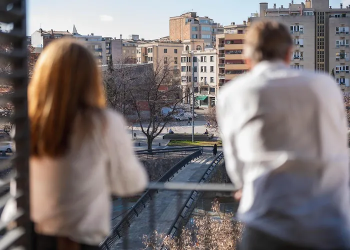 Modern Central Apartment Building Girona