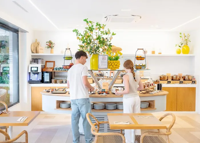 Hotel Port Salins By Pierre & Vacances Empuriabrava