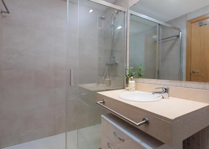 Lets Holidays Beautiful Apartment With Pool Tossa Tossa de Mar admite animales