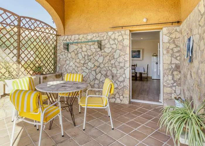 Pet friendly Apartamento Bajo 2 Begur