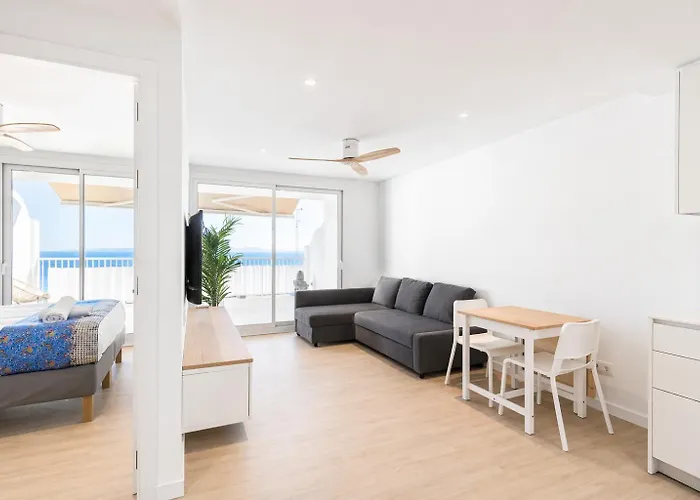 Pet friendly Vista Roses Mar - Belleza Faro II Apartment
