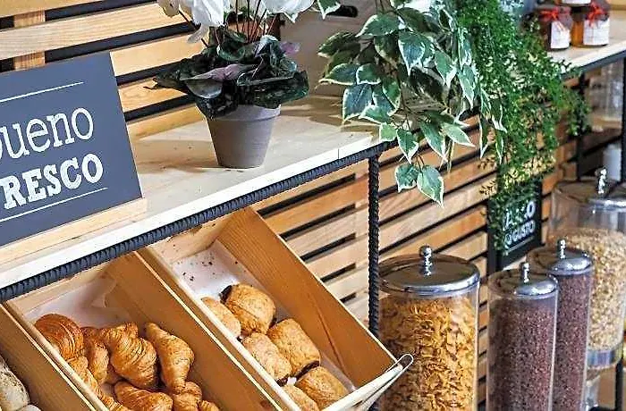 Hotel Ibis Girona Costa Brava