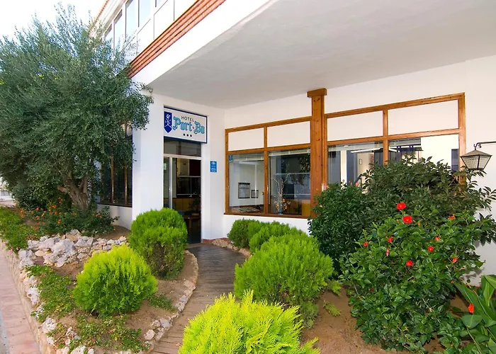 Calella De Palafrugell hotels near Cala Estreta