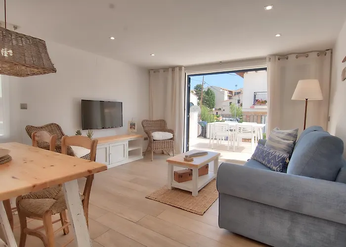 Boutique Sant Roc Apartments A Minute From The Beach Calella De Palafrugell