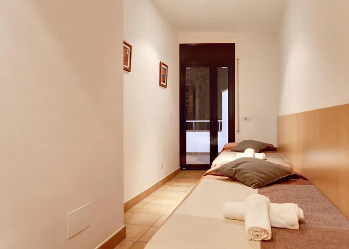 Pet friendly Empordanet 2 B Apartment Calella De Palafrugell