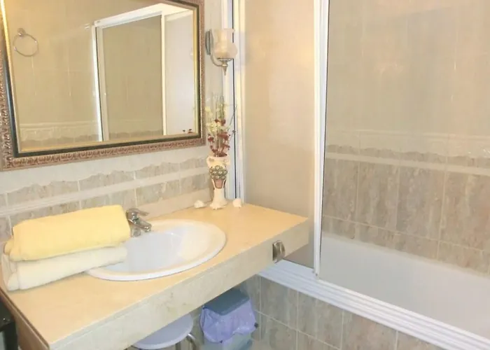 Apartment In Lloret De Mar With Terrace, Internet, Parking, Washing Machine